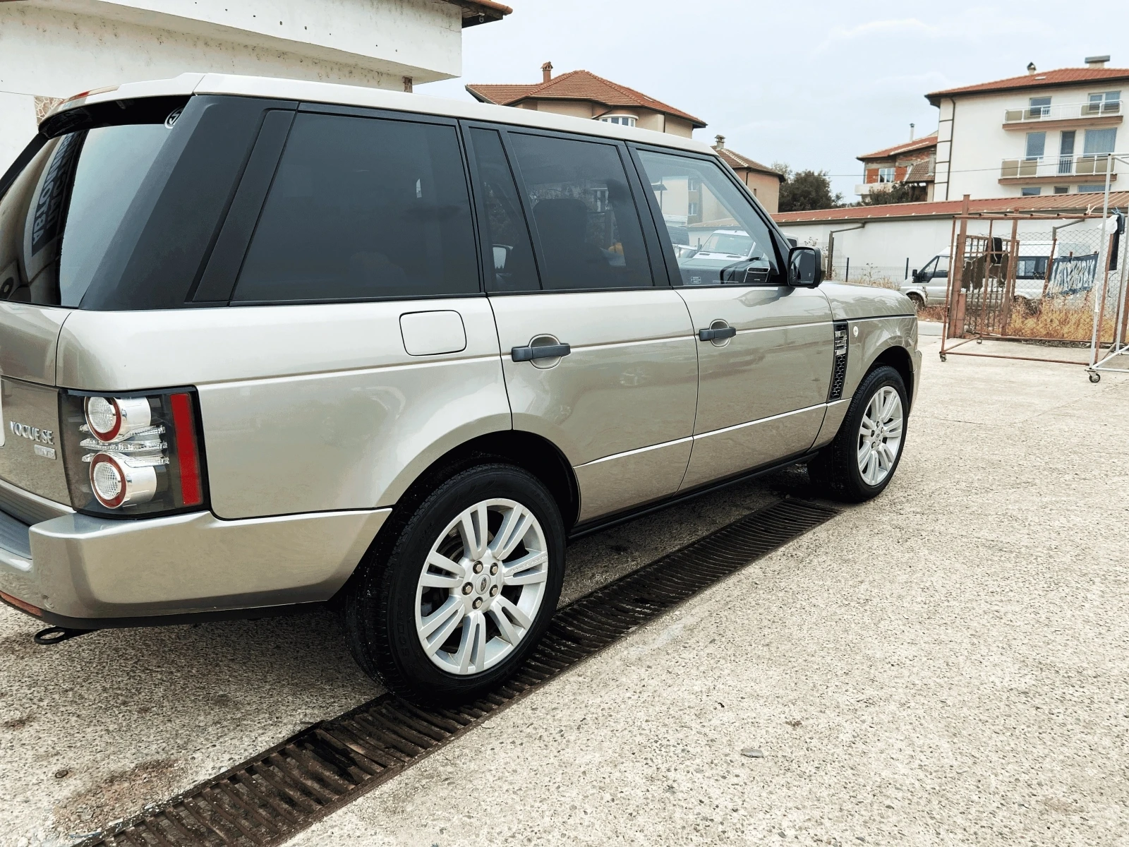 Land Rover Range rover 3.6 D Autobiography | Mobile.bg   12