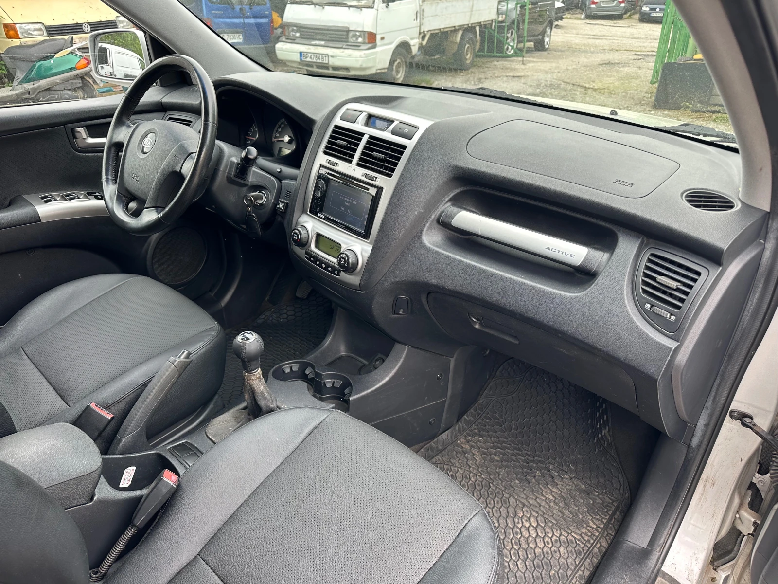 Kia Sportage 2.0i 4x4   | Mobile.bg   13