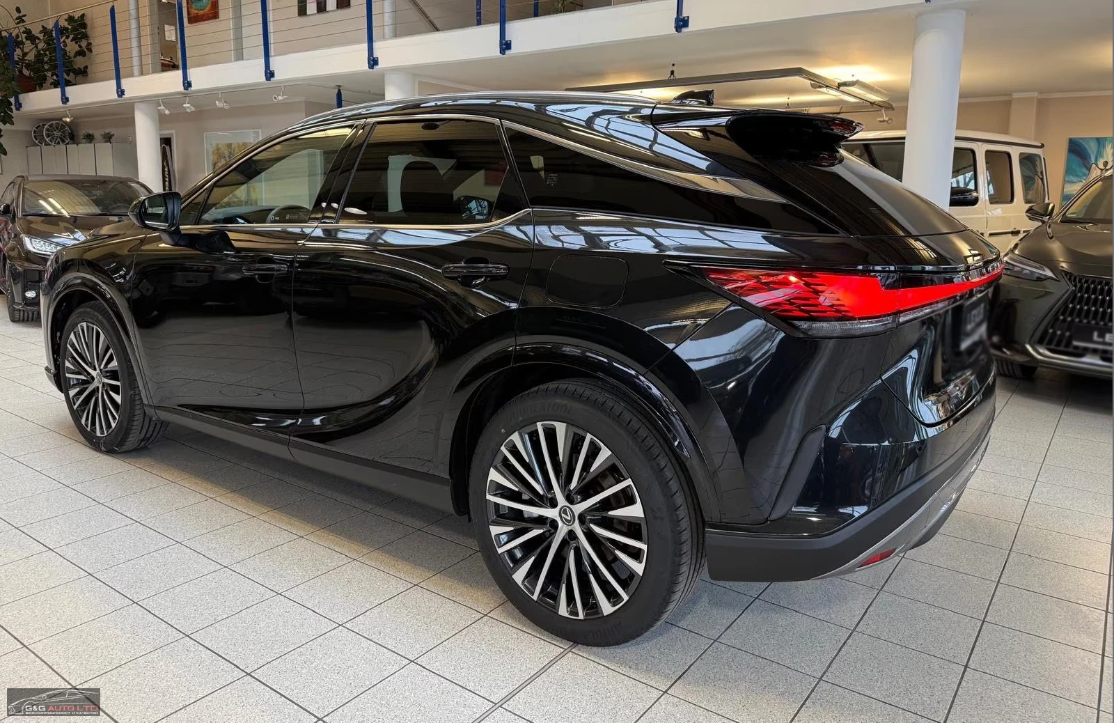 Lexus RX 350h НОВ!/PREMIUM-NAVI/250HP/PANORAMA/360CAM/MEMO/427f - изображение 4