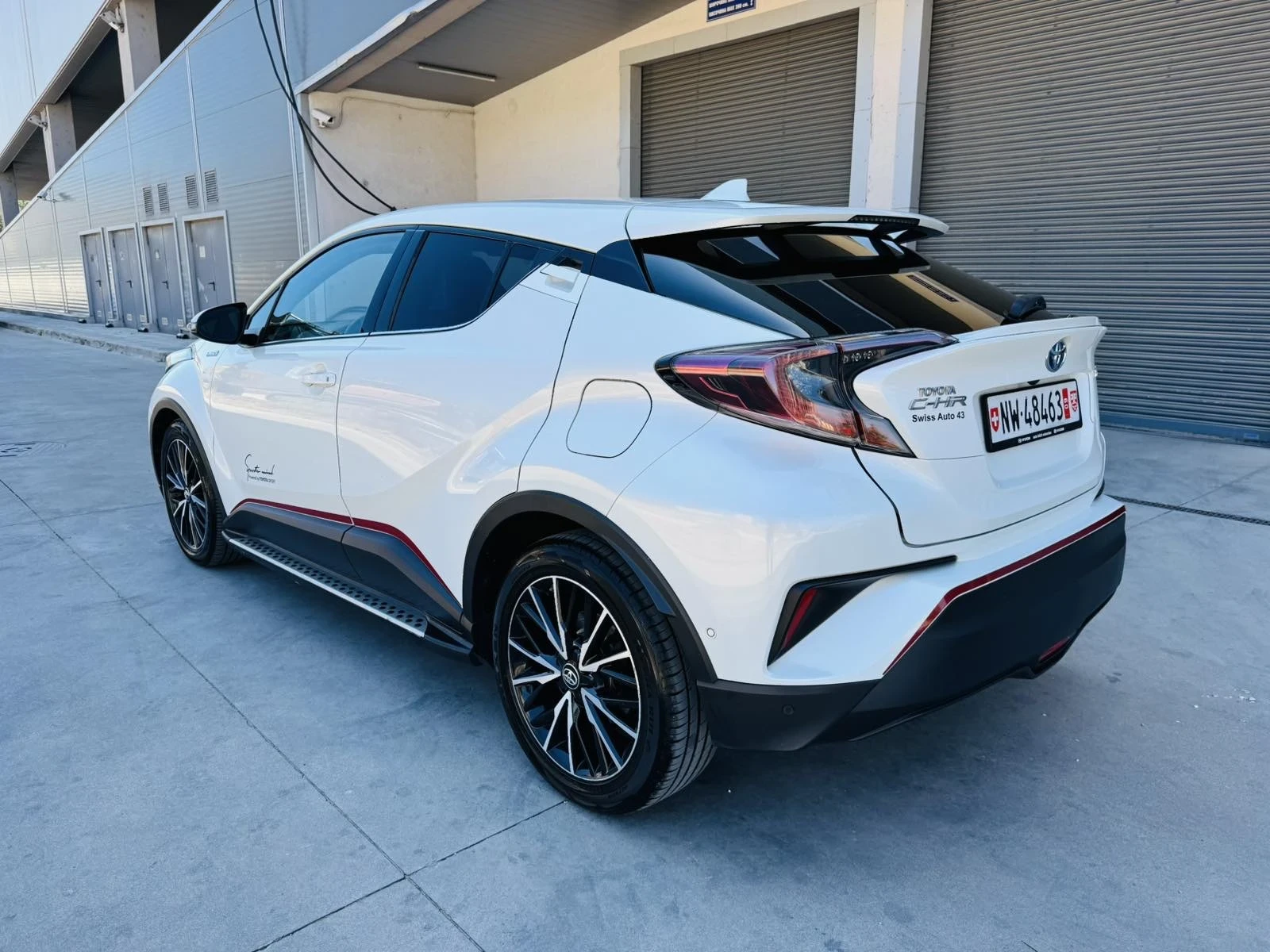Toyota C-HR 1.8 HYBRYD - изображение 6