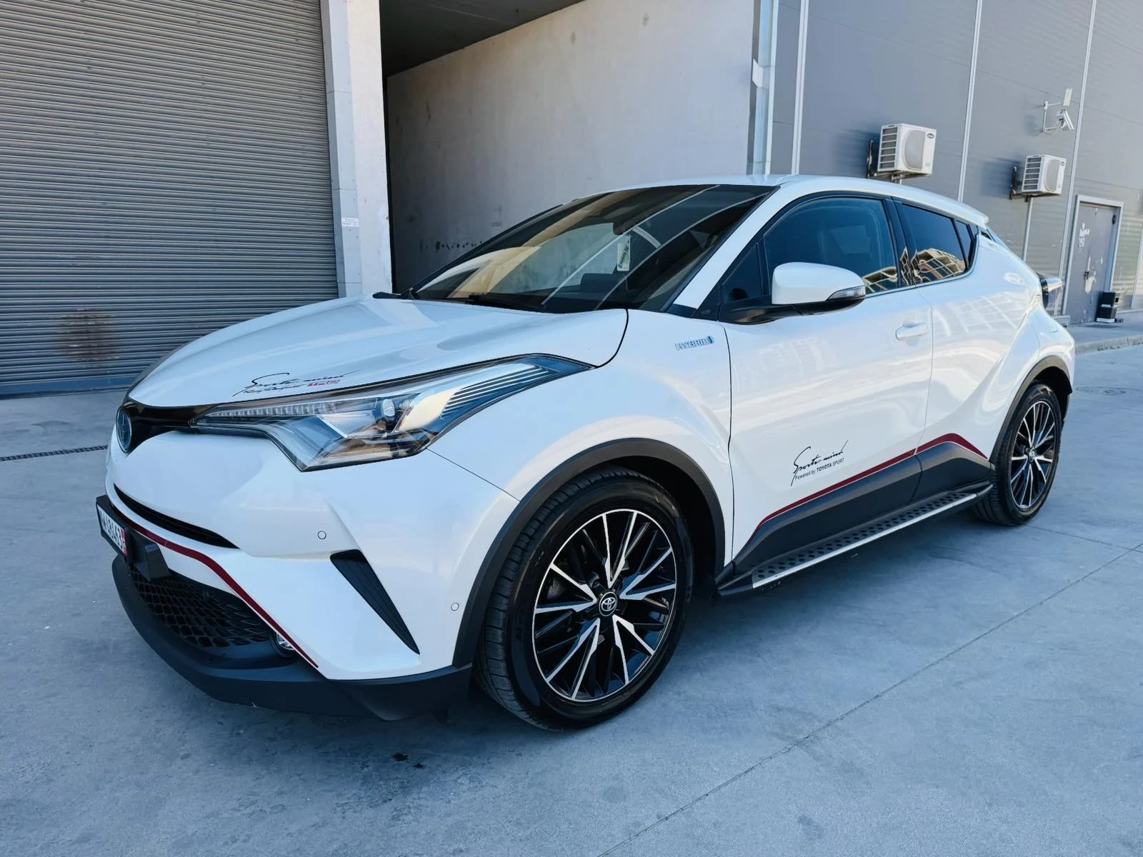 Toyota C-HR 1.8 HYBRYD - изображение 2