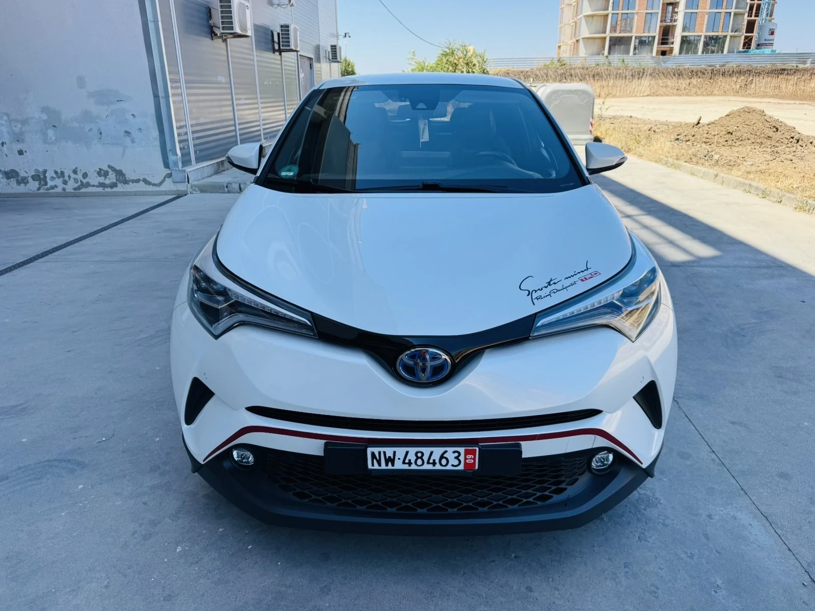 Toyota C-HR 1.8 HYBRYD - изображение 3