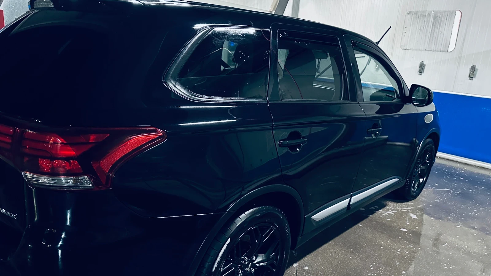 Mitsubishi Outlander 2.4 - изображение 2