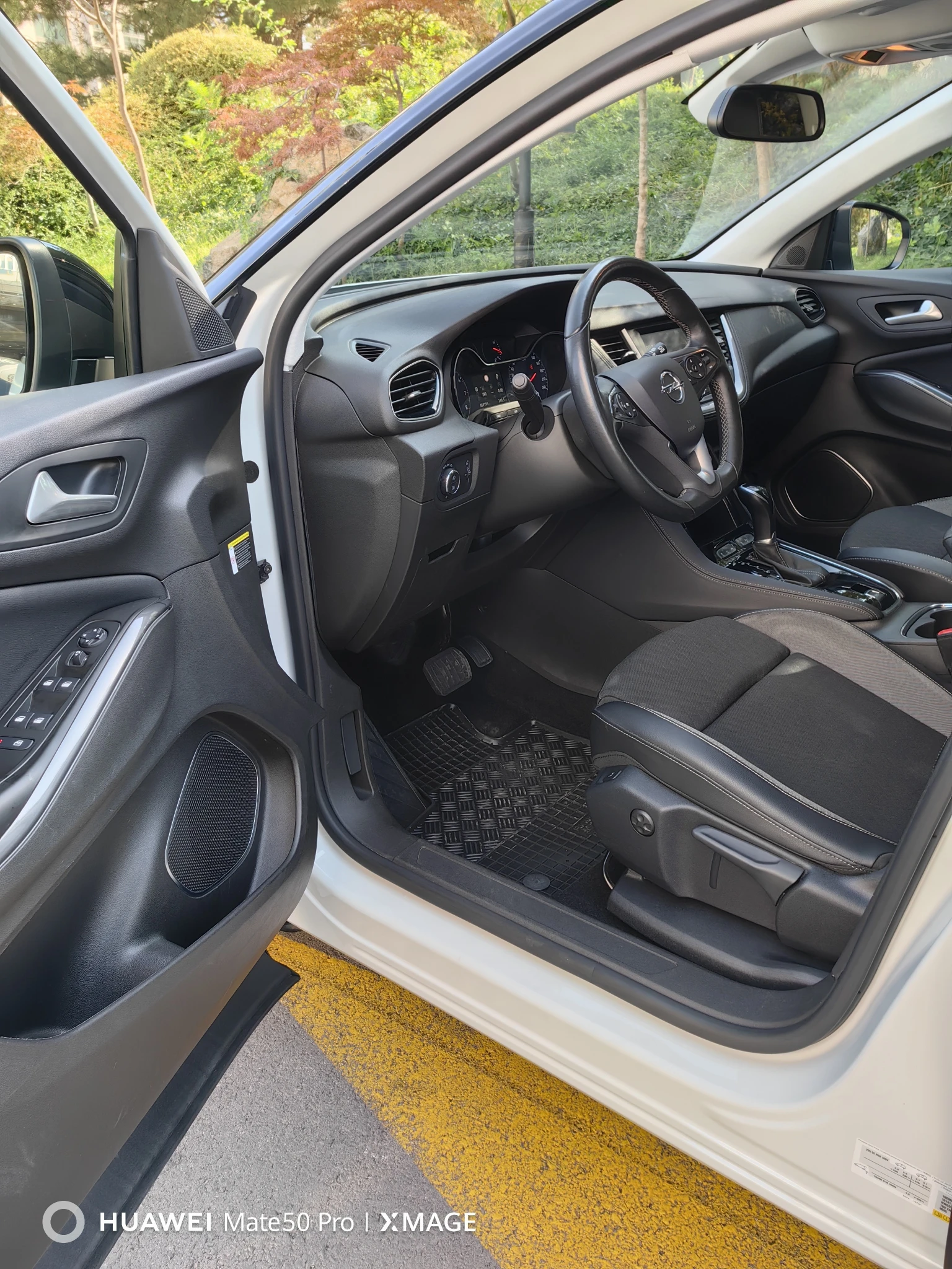 Opel Grandland X 1.6i - изображение 7