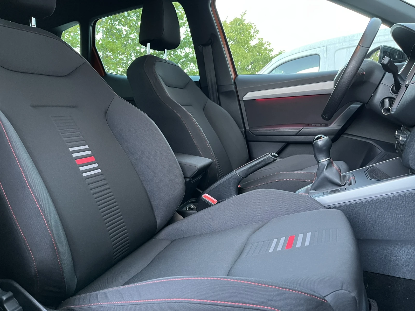 Seat Arona FR TSI 115 к.с - изображение 8
