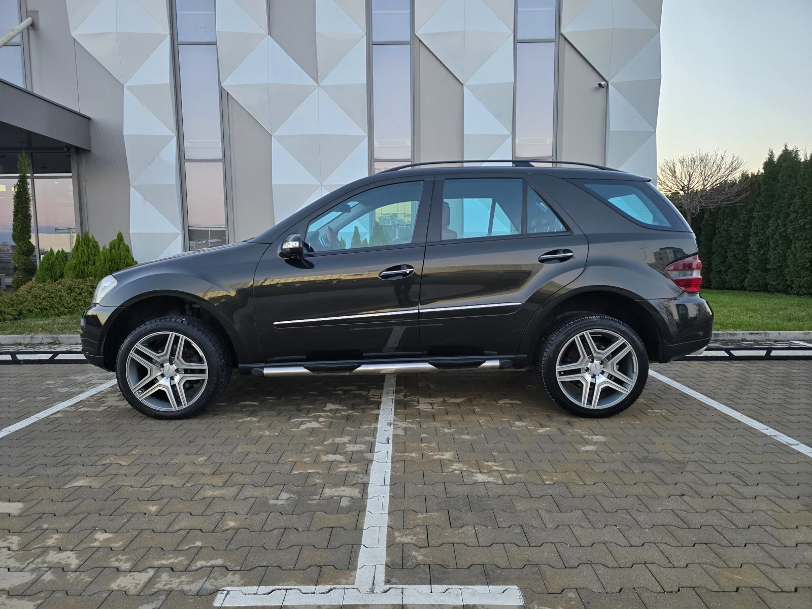 Mercedes-Benz ML 320 Cdi.AMG.Designo.Distronic.Keyless.Harman Kardon - изображение 6