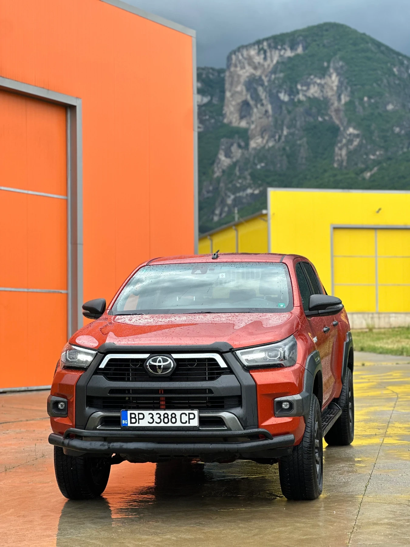 Toyota Hilux 2.8D4d 204к.с Гаранция, снимка 3 - Автомобили и джипове - 54655138