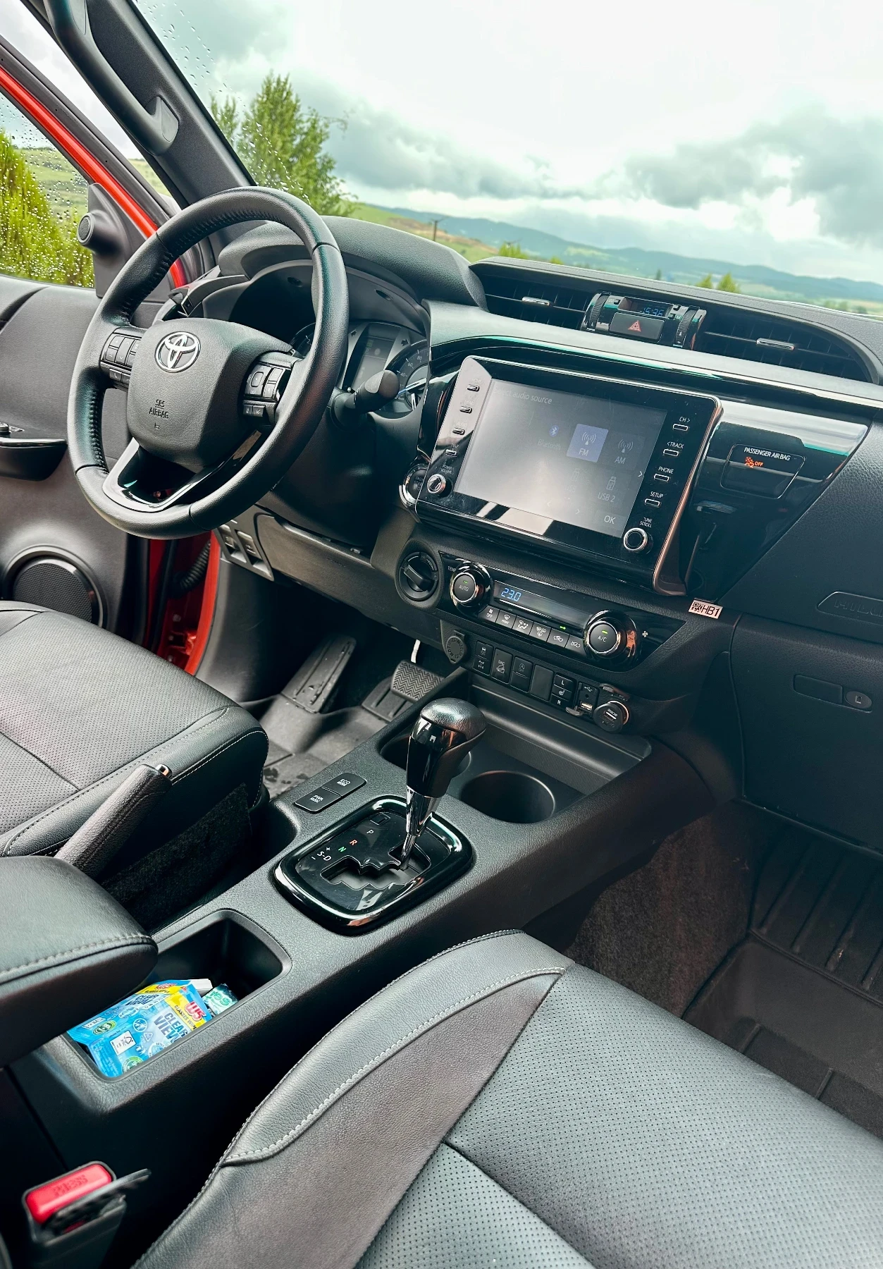 Toyota Hilux 2.8D4d 204к.с Гаранция, снимка 12 - Автомобили и джипове - 54655138
