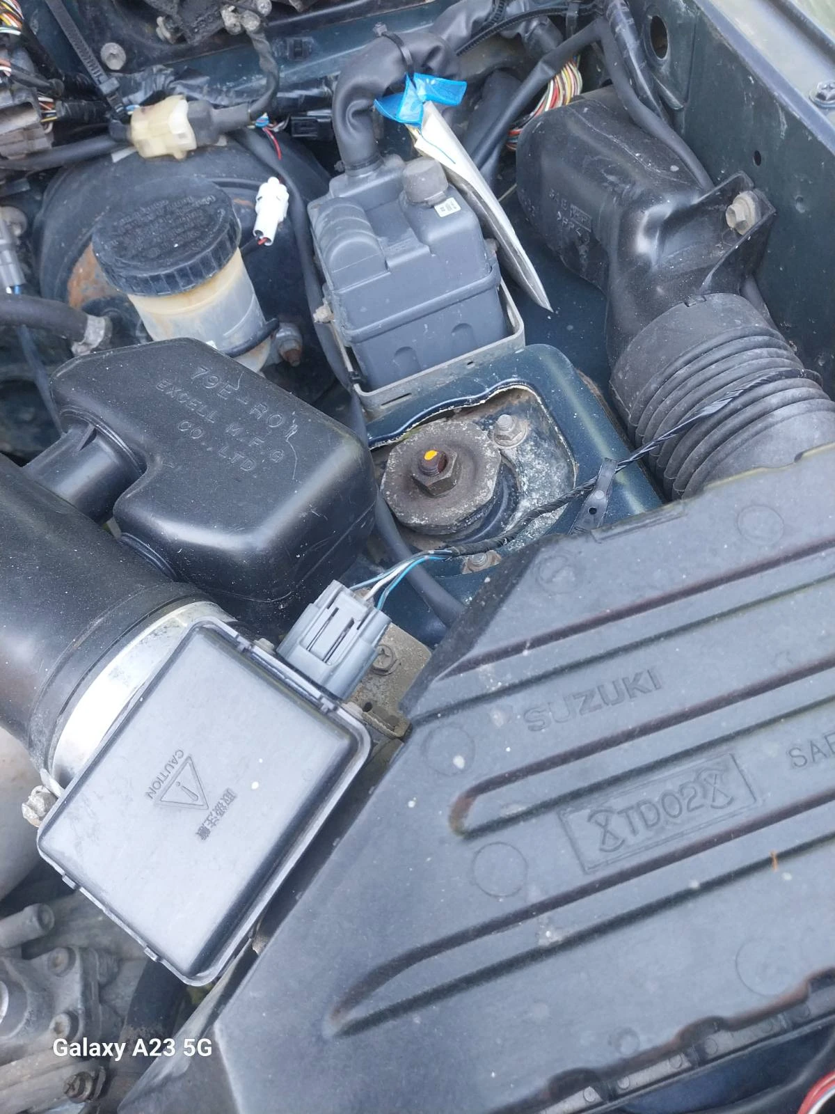 Suzuki Vitara 1.6, снимка 10 - Автомобили и джипове - 54741763
