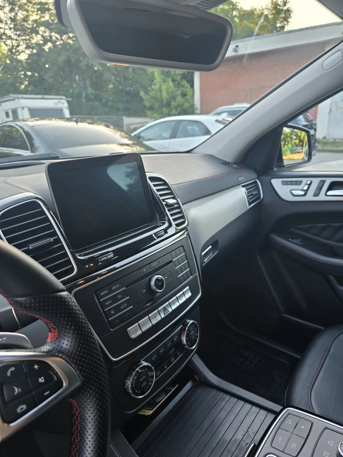 Mercedes-Benz GLE 350 4 matic, снимка 8 - Автомобили и джипове - 55080775