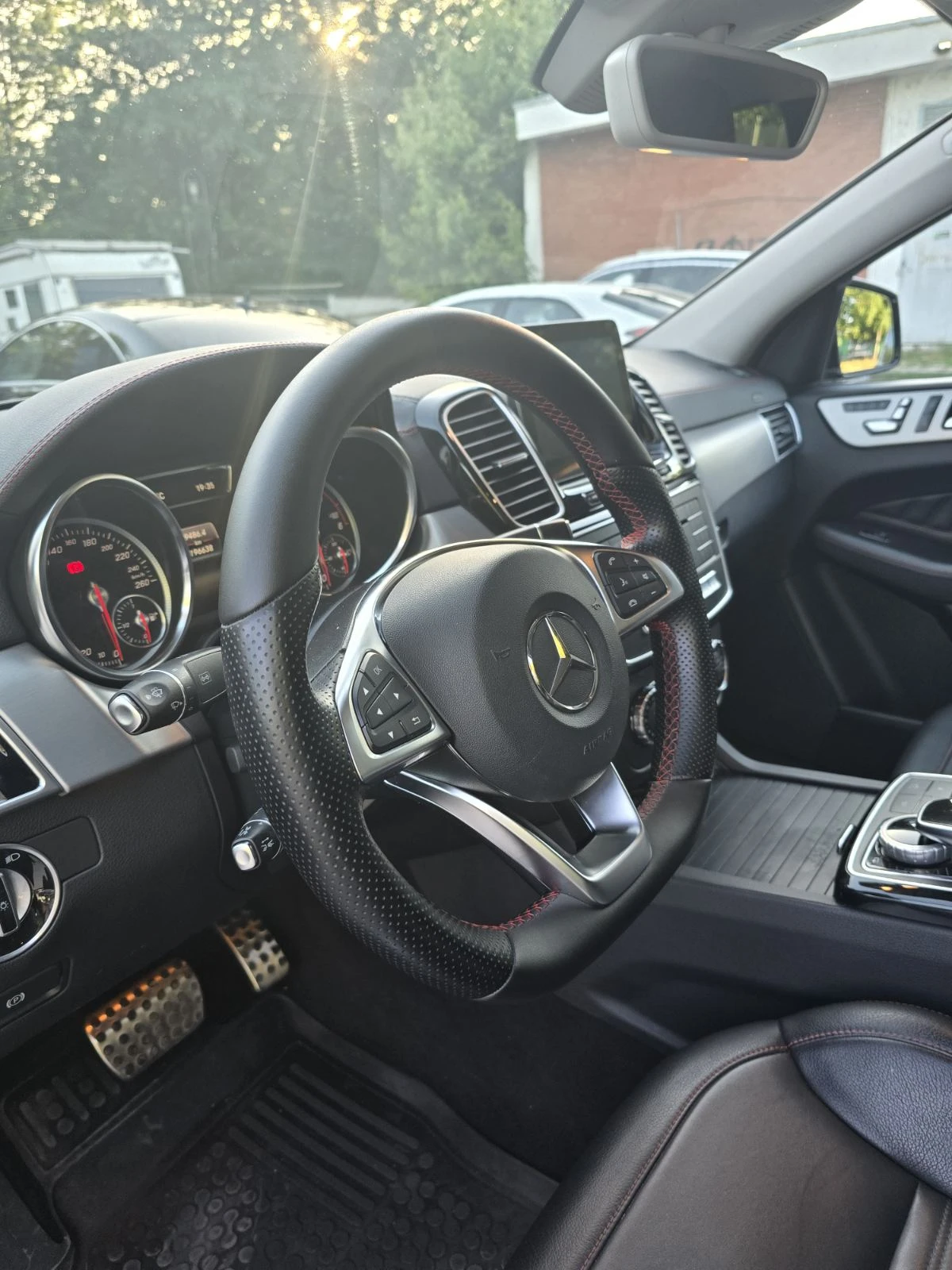 Mercedes-Benz GLE 350 4 matic, снимка 2 - Автомобили и джипове - 55080775