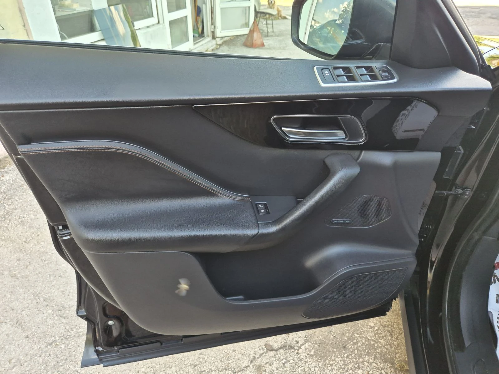 Jaguar F-PACE 3.0D AWD NAVI ITALY TOP, снимка 12 - Автомобили и джипове - 55239511