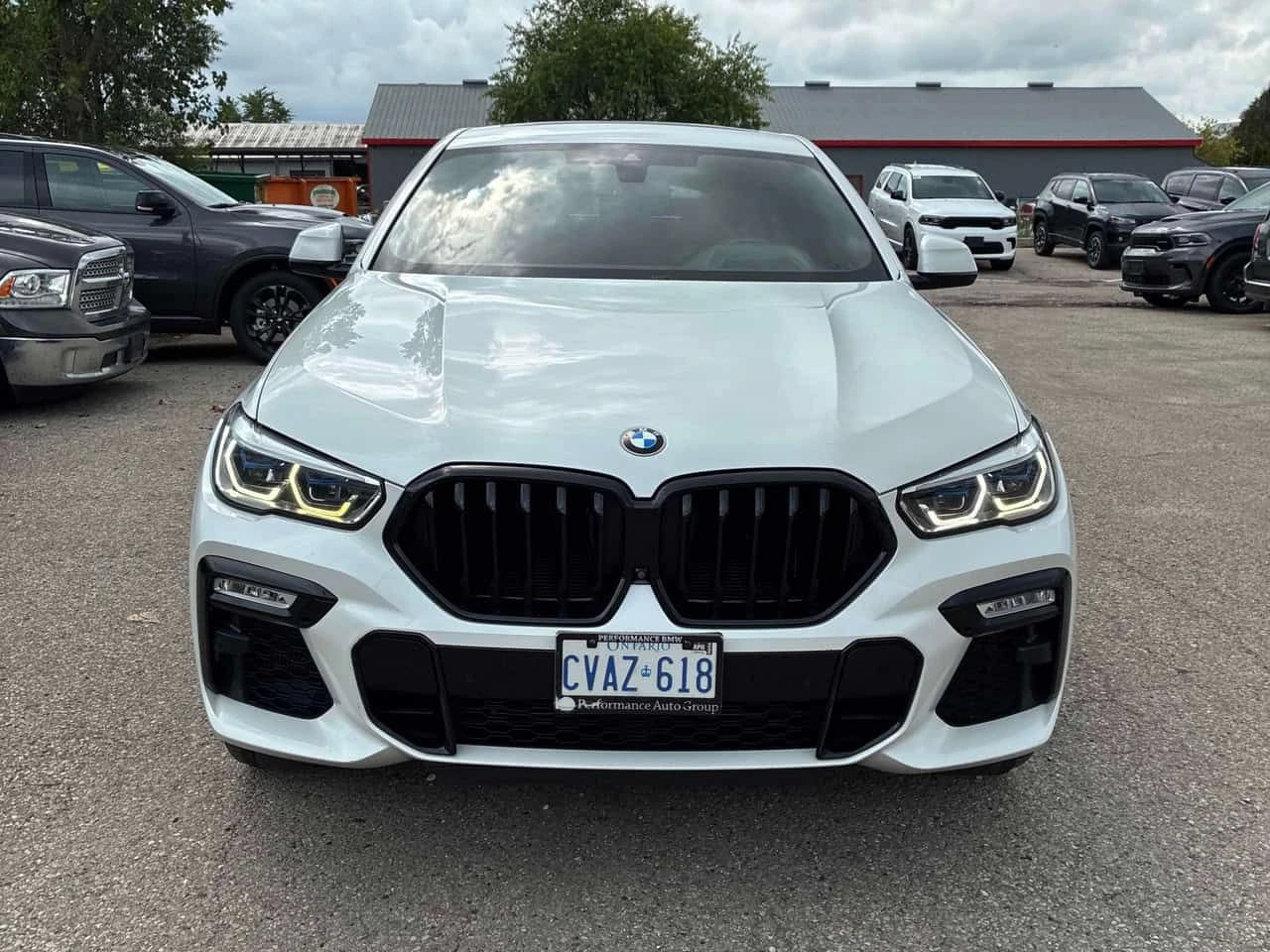 BMW X6 xDrive40i HUD 360 LASER DISTRONIC CARFAX, снимка 6 - Автомобили и джипове - 55602430