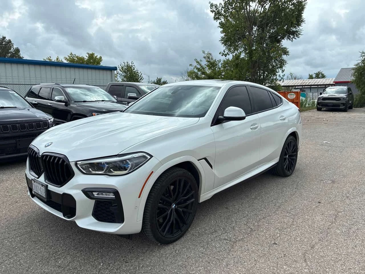 BMW X6 xDrive40i HUD 360 LASER DISTRONIC CARFAX