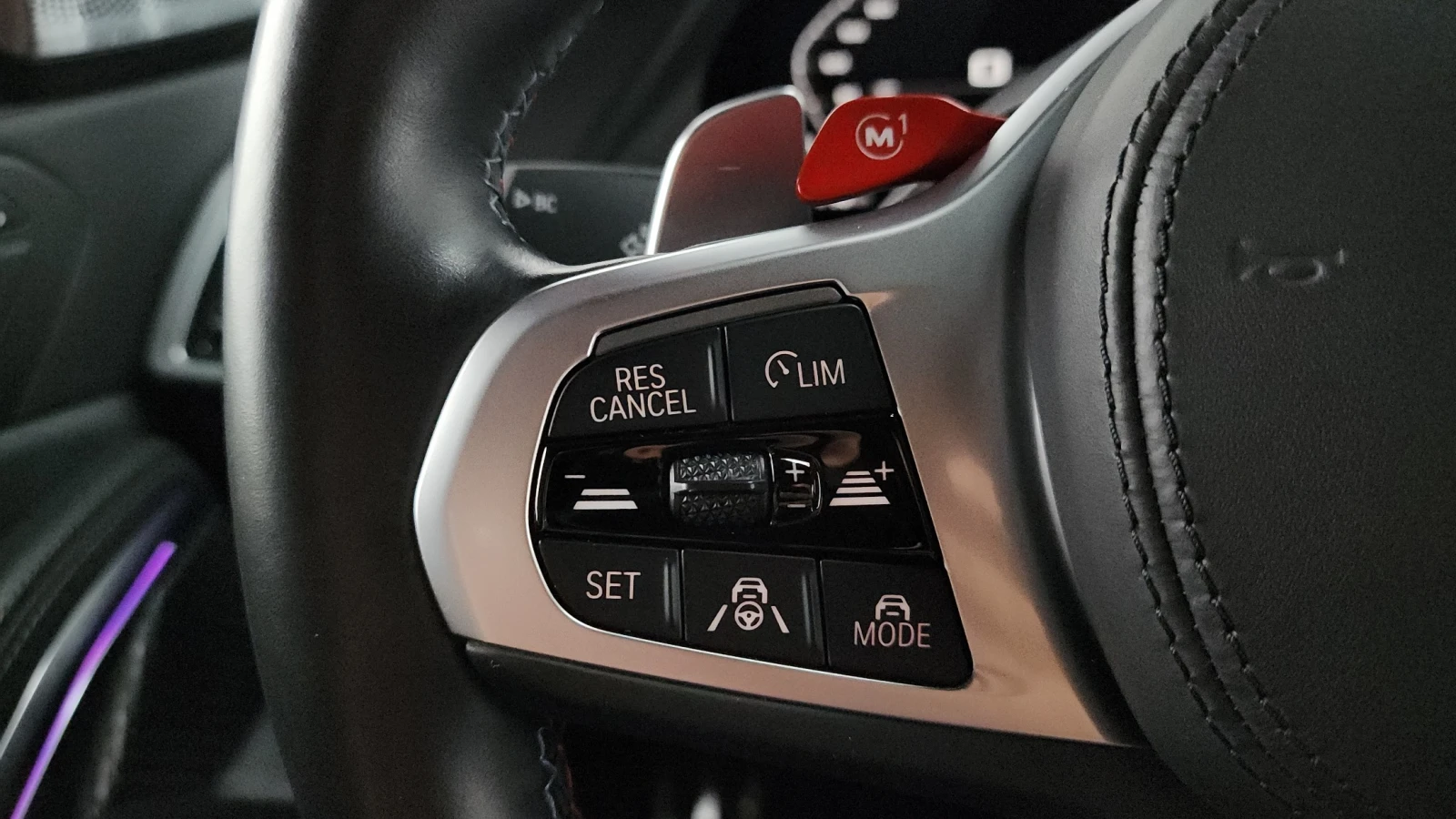 BMW X6 M* ЧИСТОКРЪВНА М-КА* FULL* FULL* ЛИЗИНГ, снимка 12 - Автомобили и джипове - 55711873