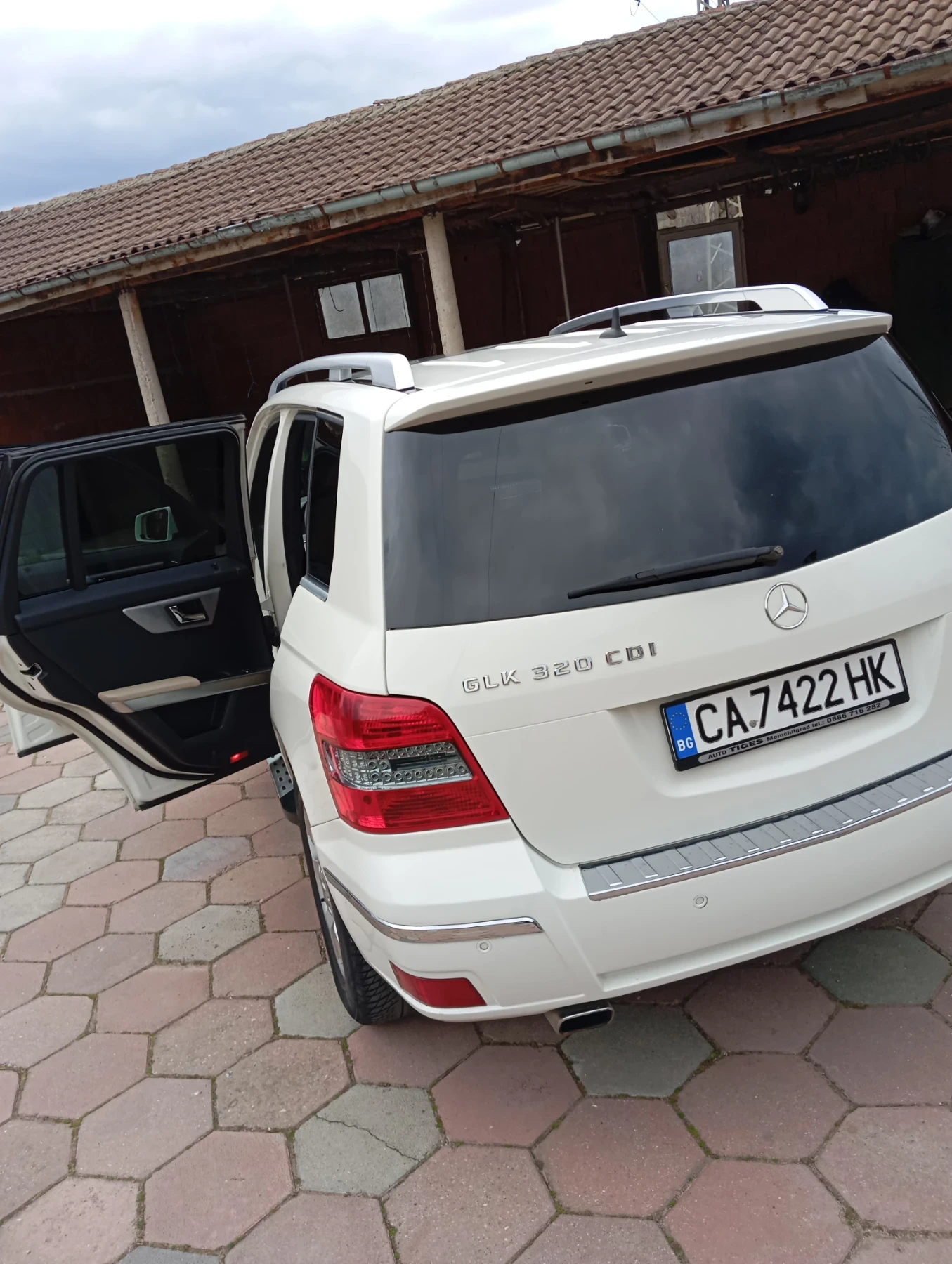 Mercedes-Benz GLK, снимка 3 - Автомобили и джипове - 55971871