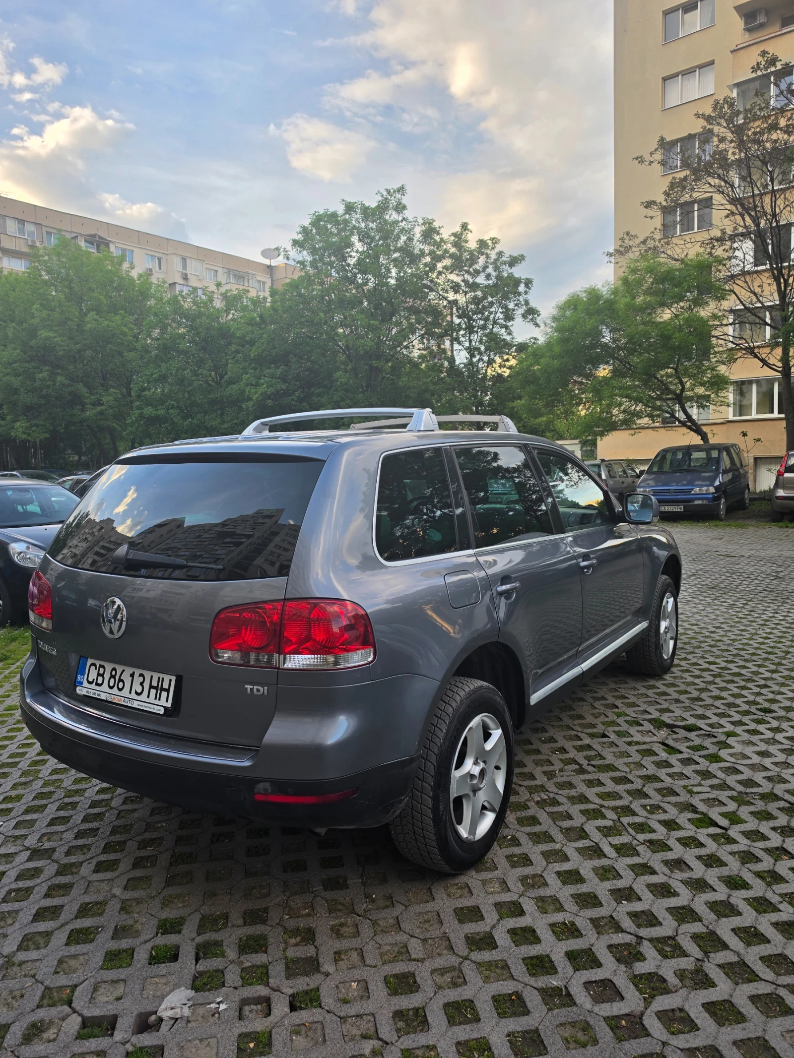 VW Touareg, снимка 5 - Автомобили и джипове - 56627799