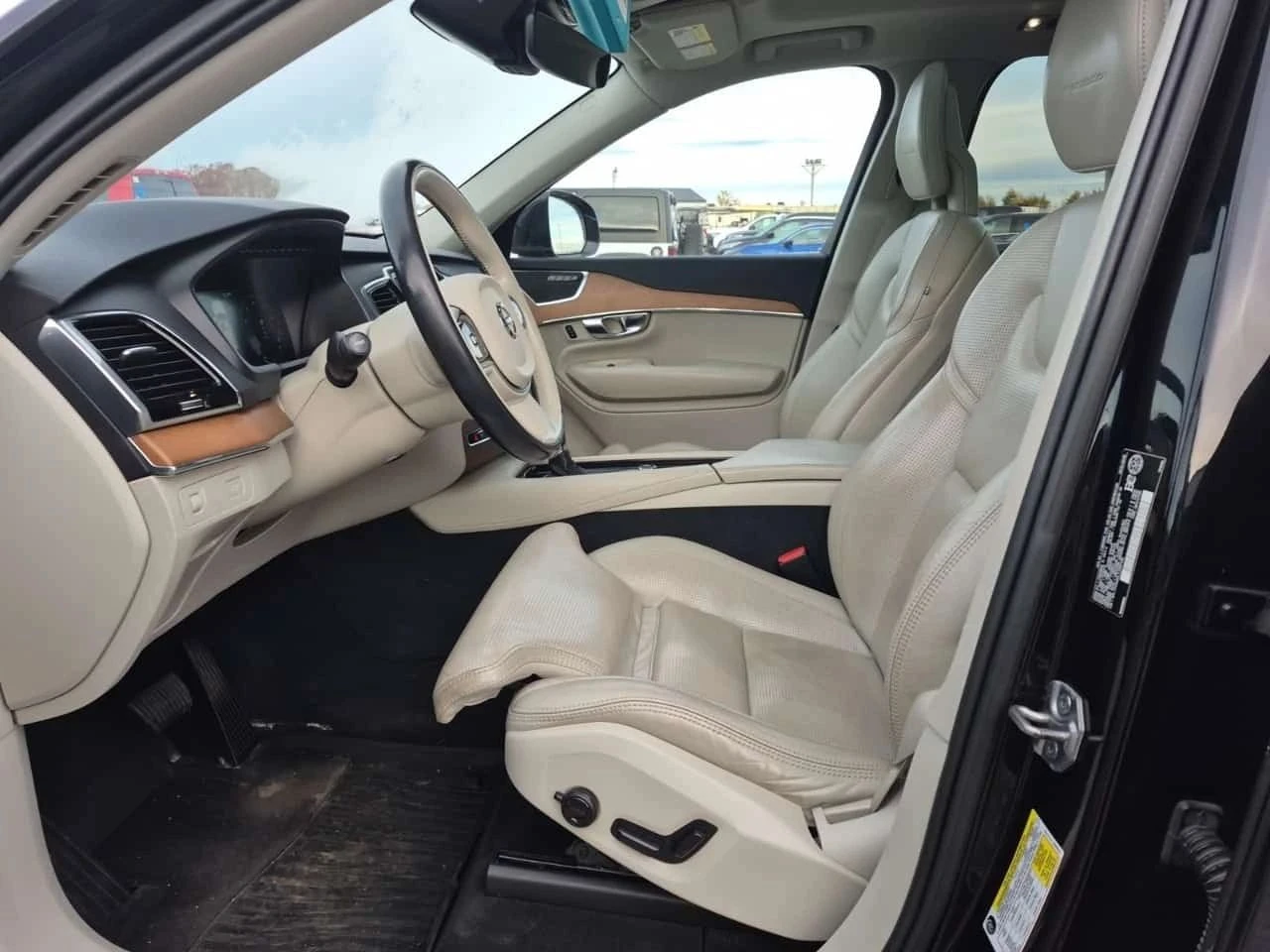 Volvo Xc90, снимка 8 - Автомобили и джипове - 56710450