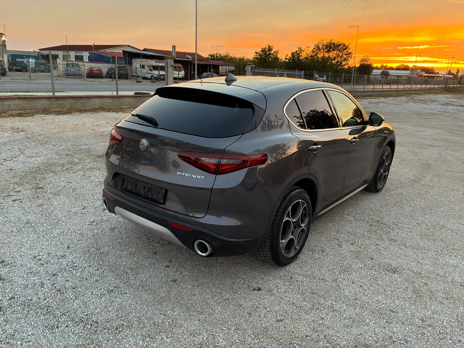 Alfa Romeo Stelvio 2.2 JTD-M, снимка 6 - Автомобили и джипове - 56747771