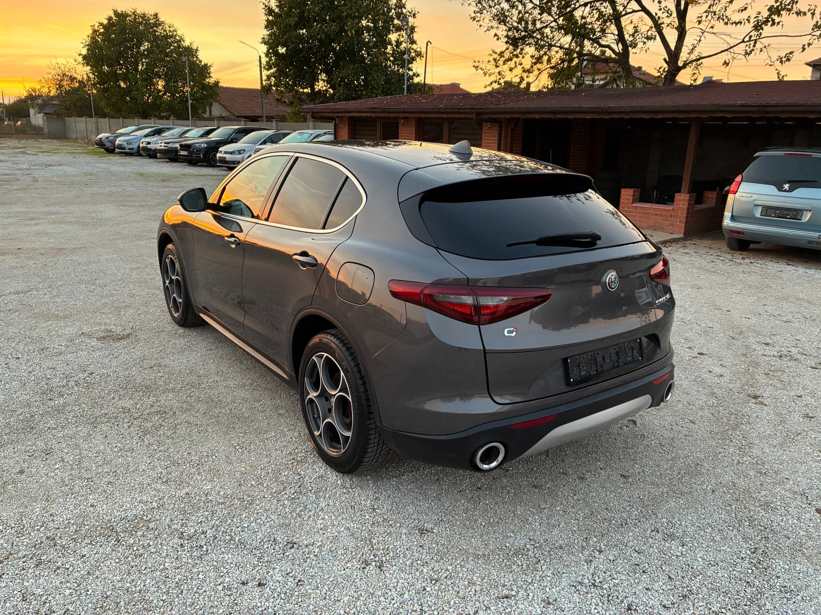 Alfa Romeo Stelvio 2.2 JTD-M, снимка 5 - Автомобили и джипове - 56747771