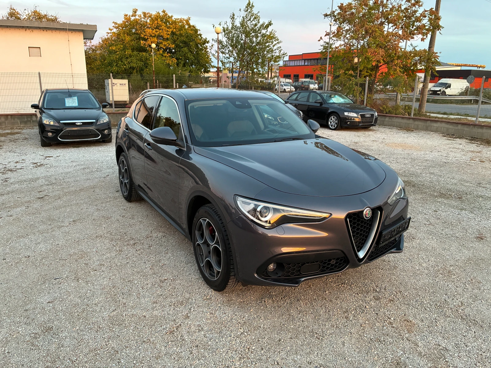 Alfa Romeo Stelvio 2.2 JTD-M, снимка 9 - Автомобили и джипове - 56747771