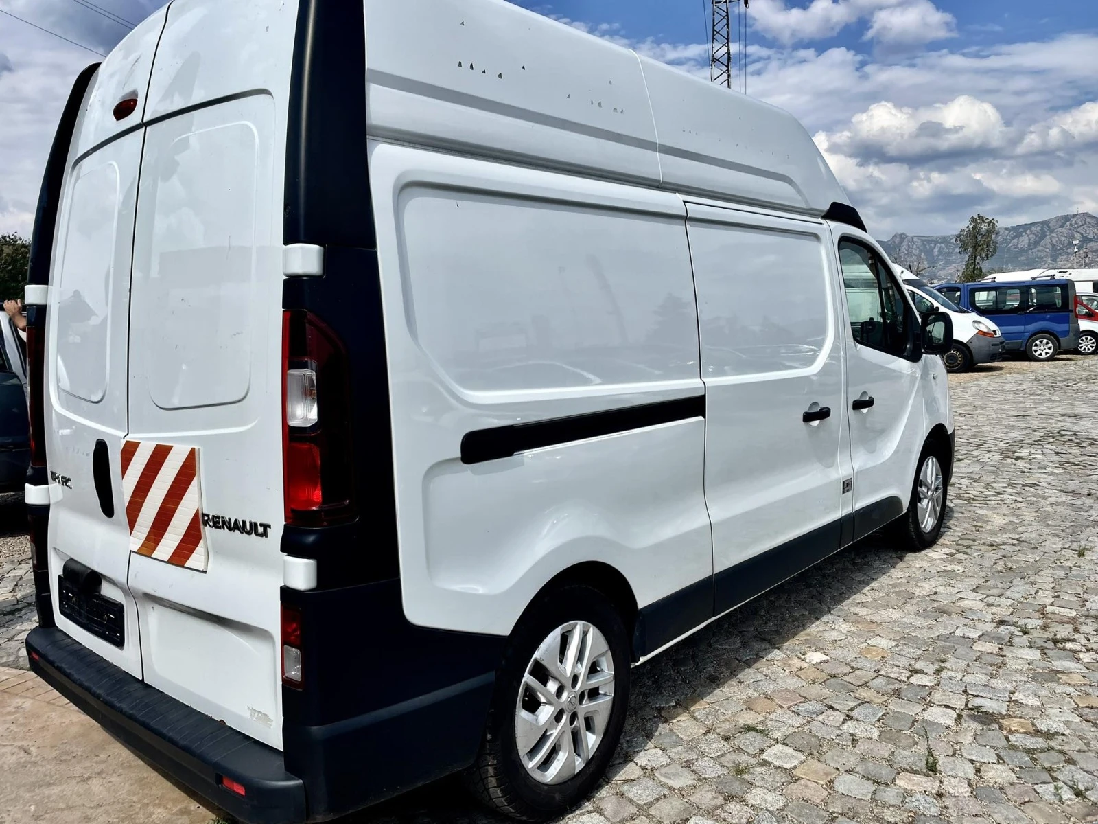 Renault Trafic 1.6 - изображение 5