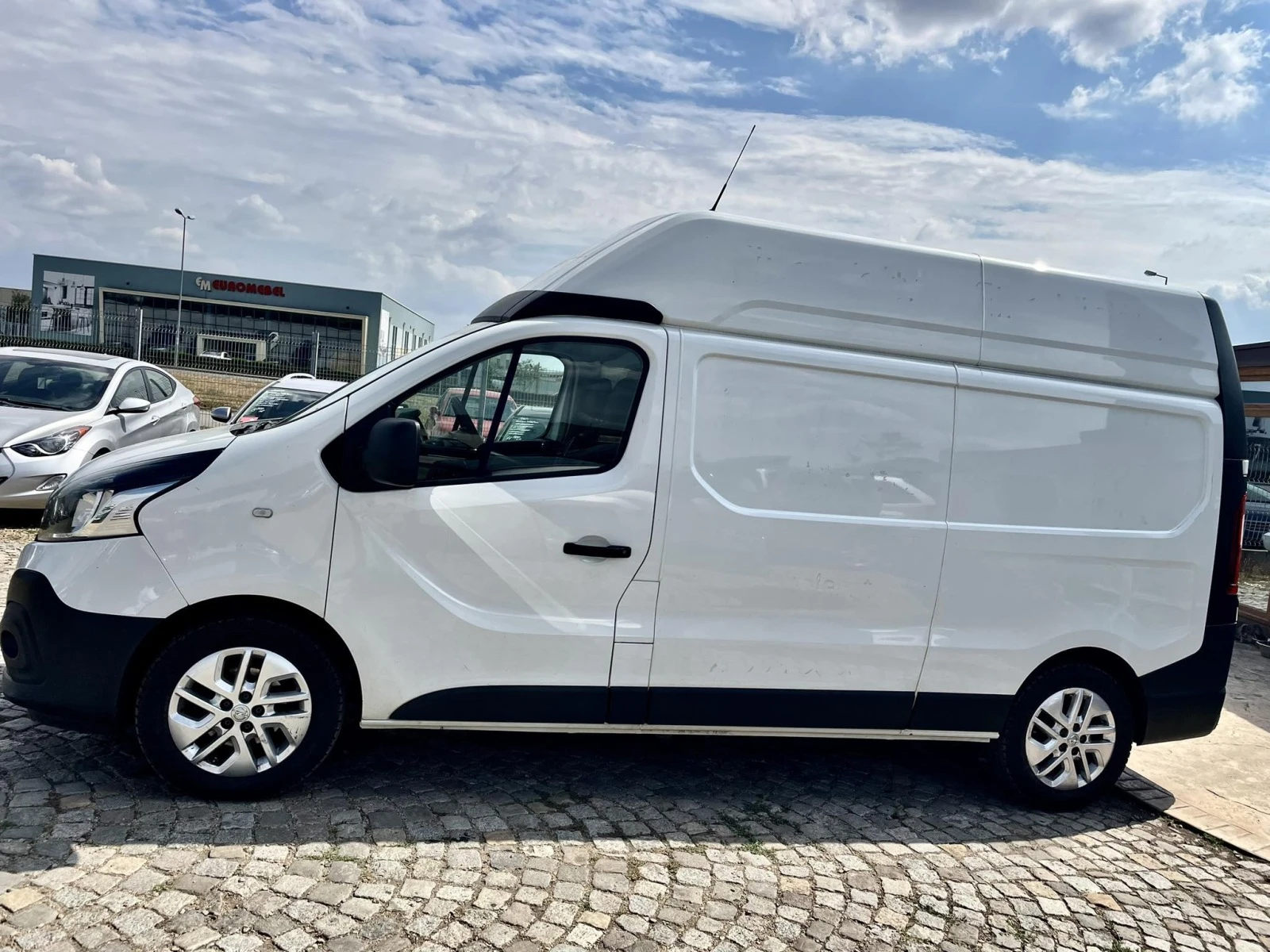 Renault Trafic 1.6 - изображение 2