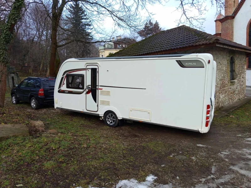 Каравана Coachmen VIP 575/4, снимка 4 - Каравани и кемпери - 49344471