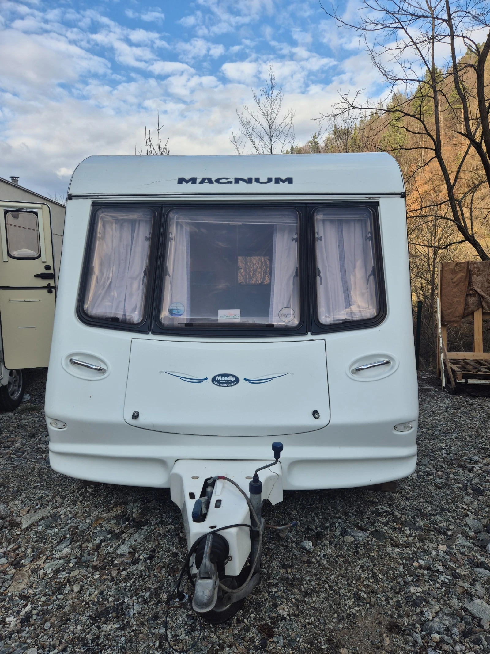 Каравана Compas Corona