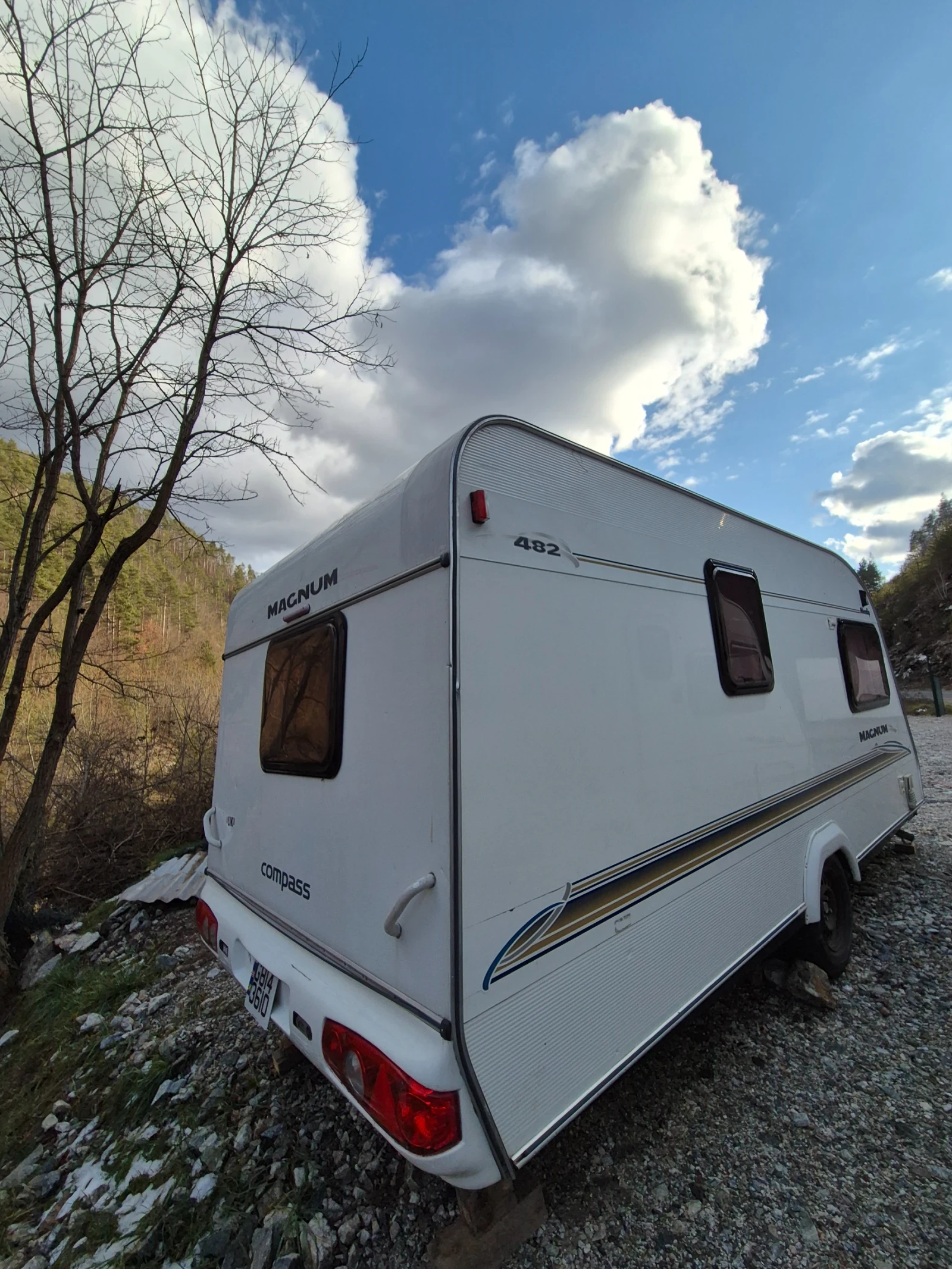 Каравана Compas Corona, снимка 4 - Каравани и кемпери - 54087687