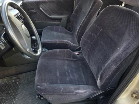 Opel Kadett 1.3i/СЕДАН/ГАРАЖЕН/УНИКАТ, снимка 11