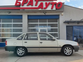 Opel Kadett 1.3i/СЕДАН/ГАРАЖЕН/УНИКАТ, снимка 4