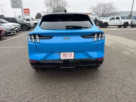 Ford Mustang Mach-E * GT Performance Edition* 2 КЛЮЧА* PANO* KEYLESS* , снимка 4