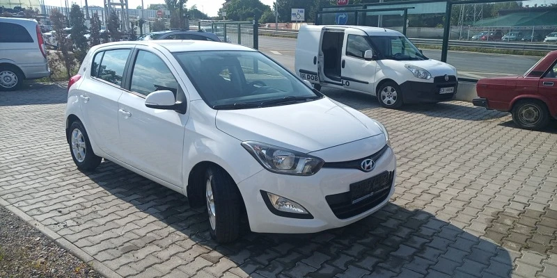 Hyundai I20 1.2 Facelift, снимка 1 - Автомобили и джипове - 47046046