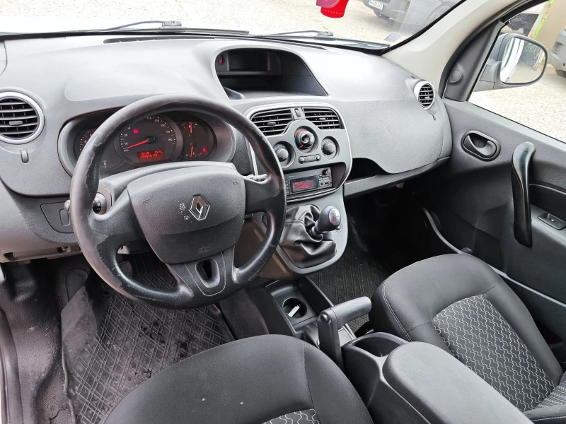 Renault Kangoo, снимка 8 - Автомобили и джипове - 47059645