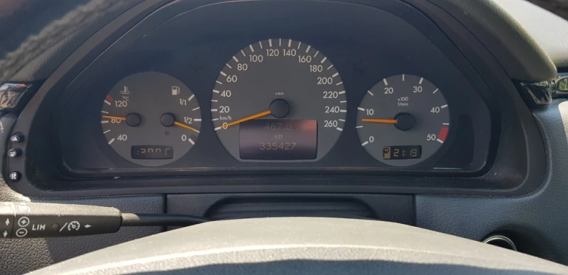 Mercedes-Benz E 320 CDI, снимка 9 - Автомобили и джипове - 49008239