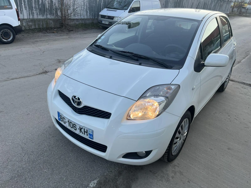 Toyota Yaris 1.4D4D Facelift, снимка 1 - Автомобили и джипове - 49555441