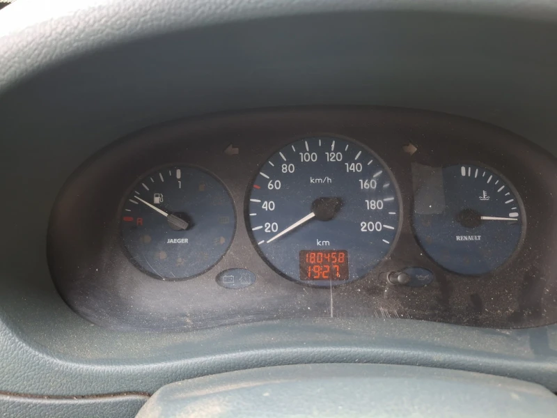 Renault Kangoo 1.9D 65, снимка 10 - Автомобили и джипове - 52290323