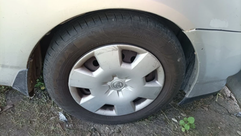 Toyota Corolla, снимка 2 - Автомобили и джипове - 51947854