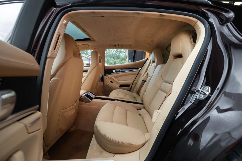 Porsche Panamera GTS, снимка 12 - Автомобили и джипове - 51346968