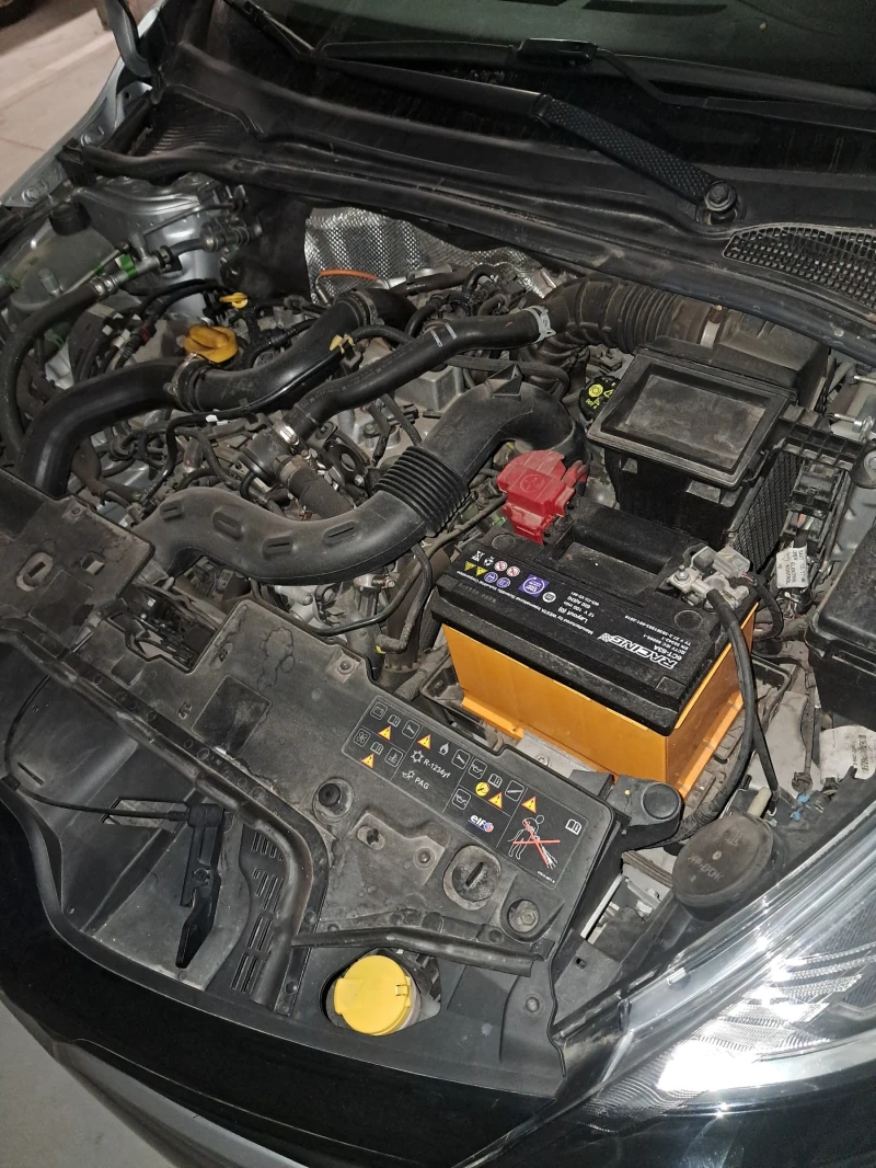 Renault Clio 21 000 км., снимка 10 - Автомобили и джипове - 52606354