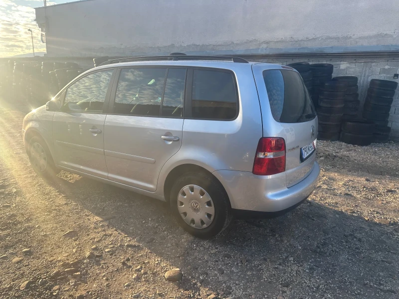 VW Touran 1.9TDI, снимка 7 - Автомобили и джипове - 52746398