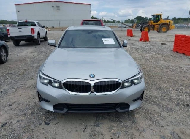 BMW 330 ПАНО* ПОДГРЕВ* KEYLESS* CARPLAY* ПАМЕТ - 35000 лв. - 55095638 1