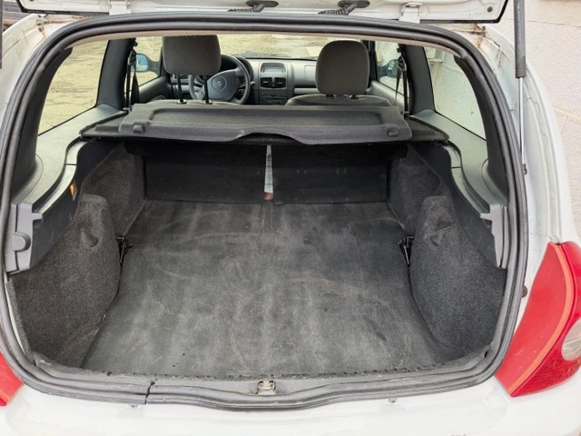 Renault Clio Clio 2, снимка 5 - Автомобили и джипове - 53562783