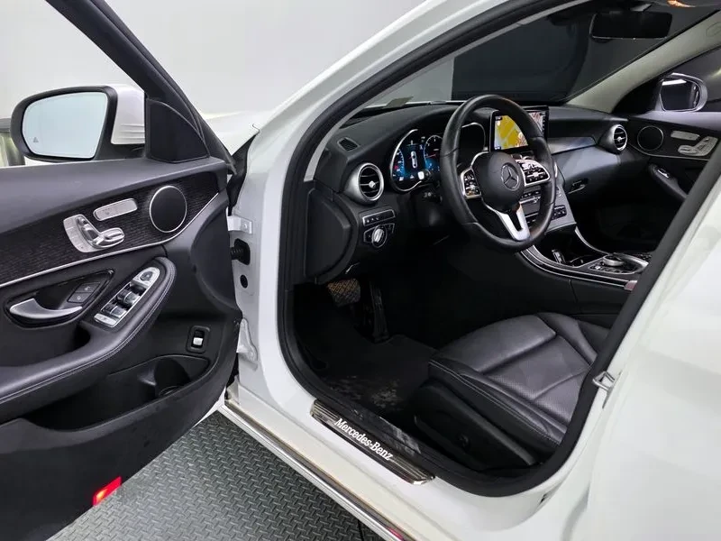 Mercedes-Benz C 220 d, снимка 10 - Автомобили и джипове - 54287269