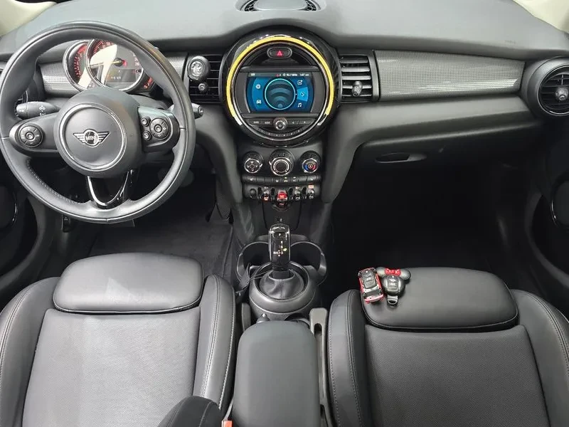 Mini Cooper Basic Model 3Rd Generation, снимка 7 - Автомобили и джипове - 55937454