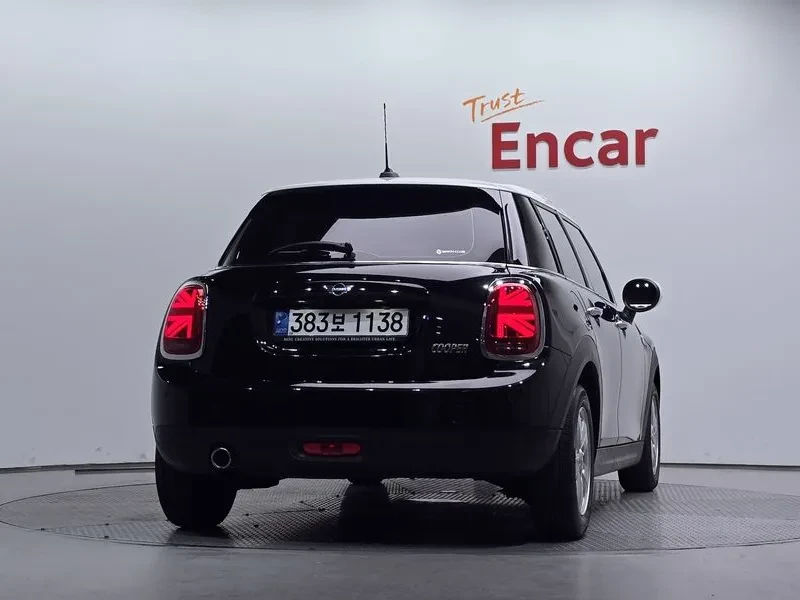 Mini Cooper Basic Model 3Rd Generation, снимка 4 - Автомобили и джипове - 55937454