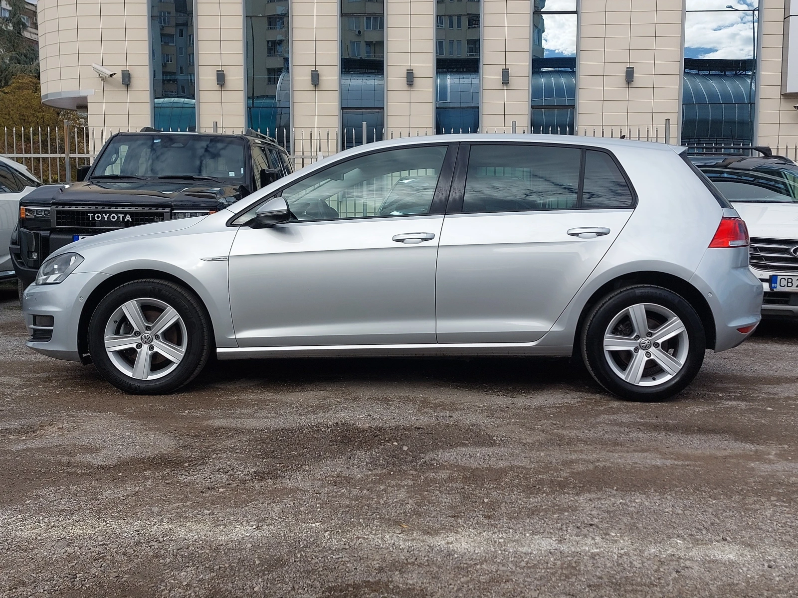 VW Golf 1.4TGi 110кс AUTOMATIC и РЪЧНИ 6ск NAVI CAMERA 2бр, снимка 1