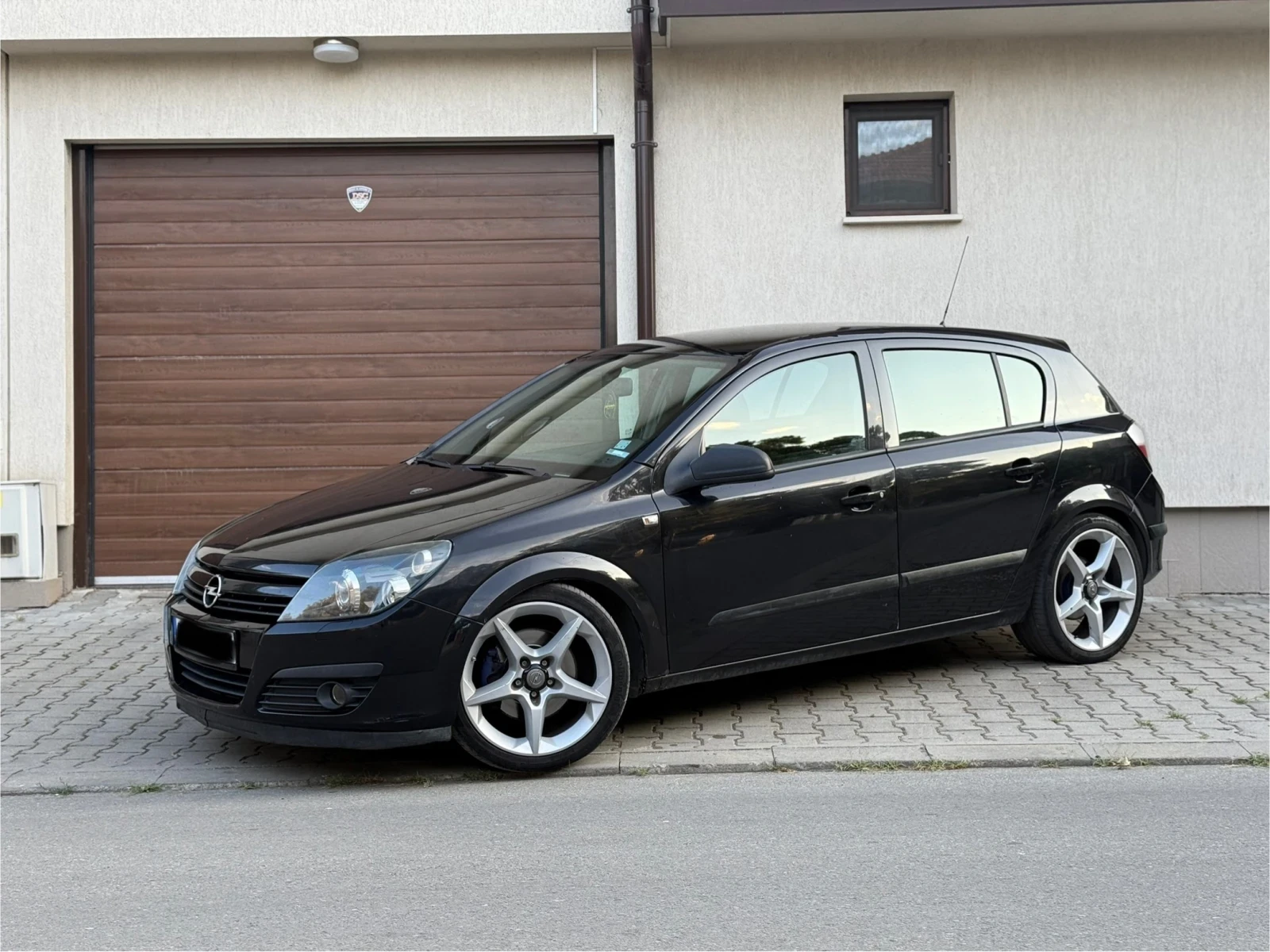 Opel Astra 2.0. TURBO - изображение 2