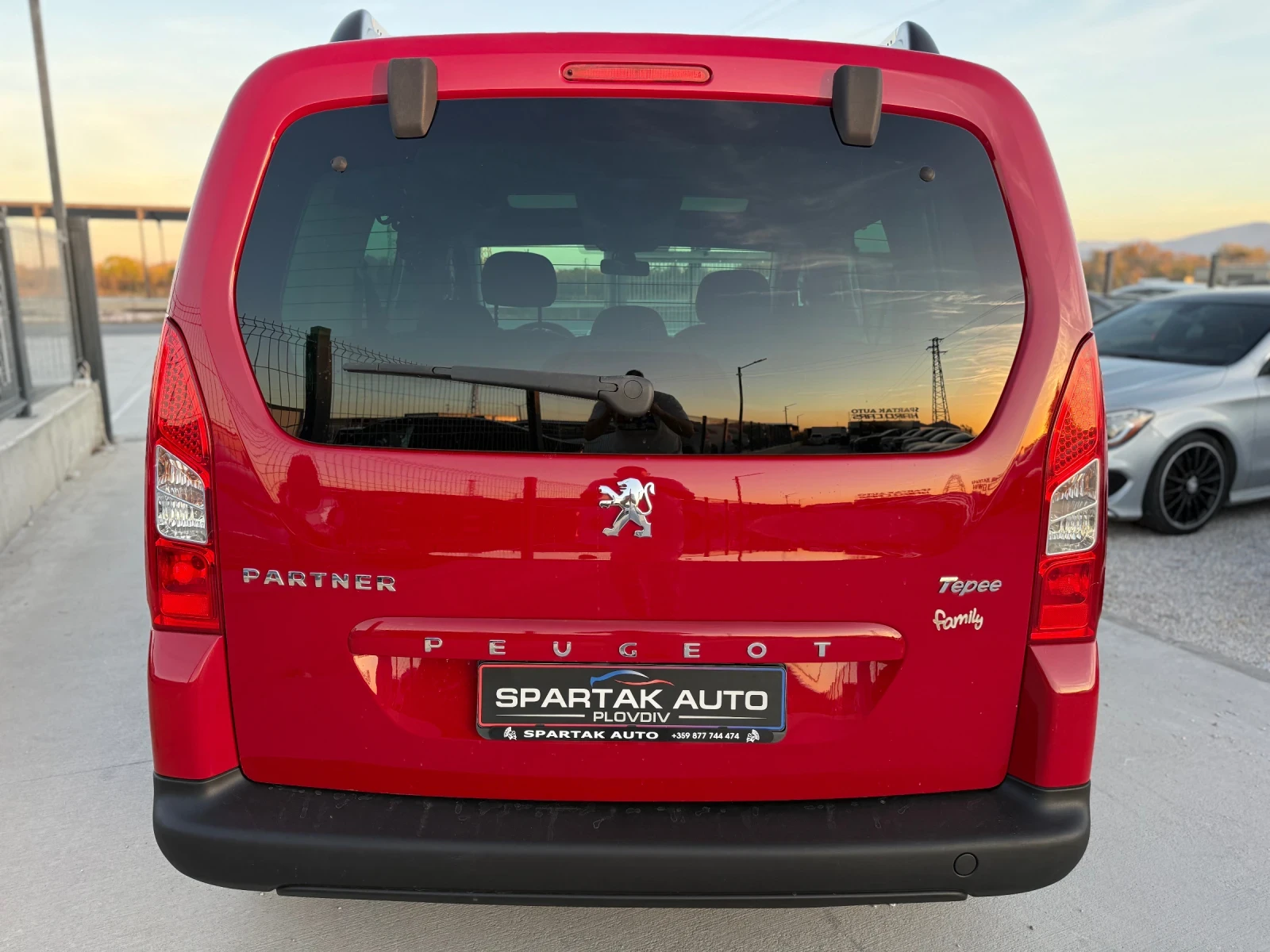 Peugeot Partner 1.6HDI* 2011г* 109к.с* Пътническо* Панорама*  - изображение 5